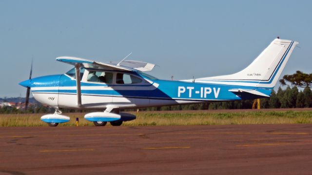Cessna Skylane (PT-IPV)