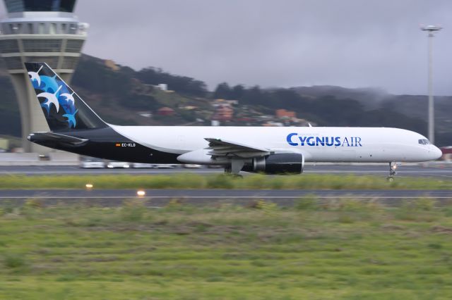Boeing 757-200 (EC-KLD)