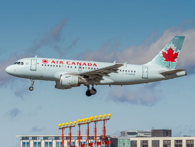 Airbus A319 (C-GAQZ)