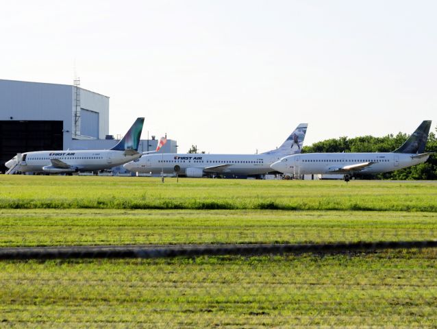 Boeing 737-200 (C-FACP)