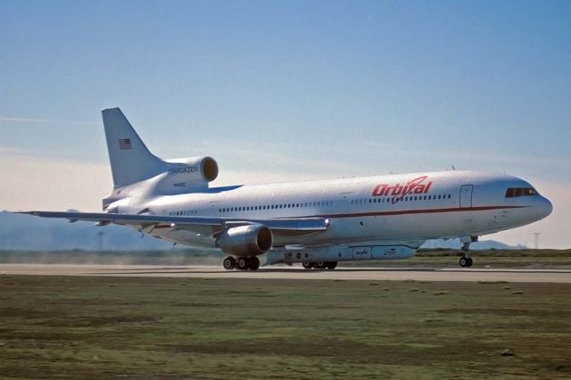 Lockheed L-1011 TriStar (N140SC) - Orbital Sciences Corporation L-1011 N140SC Stargazer carried the High Energy Solar Spectroscopic Imager (HESSI) spacecraft from Vandenberg Air Force Base, California to the Kennedy Space Center in Florida on Friday February 1, 2002.