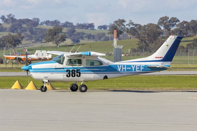 Cessna Centurion (VH-YEF) - RAMAIR Flying Services (VH-YEF) Cessna 210L Centurion at Wagga Wagga Airport