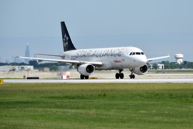 Airbus A320 (N689TA)