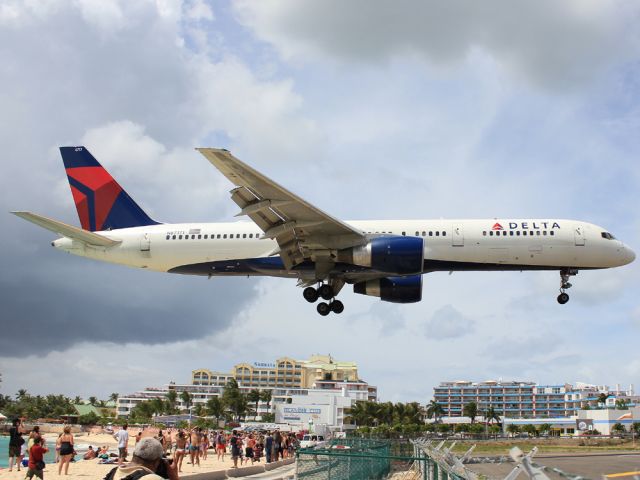 Boeing 757-200 (N67171)