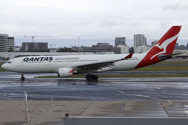 Airbus A330-200 (VH-EBN) - on 4 December 2017