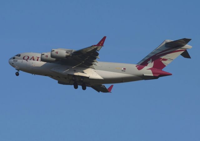 Boeing Globemaster III (A7-MAB) - 14/07/2013br /Landing from OTBH