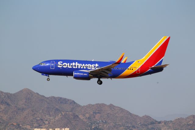 Boeing 737-700 (N917WN)