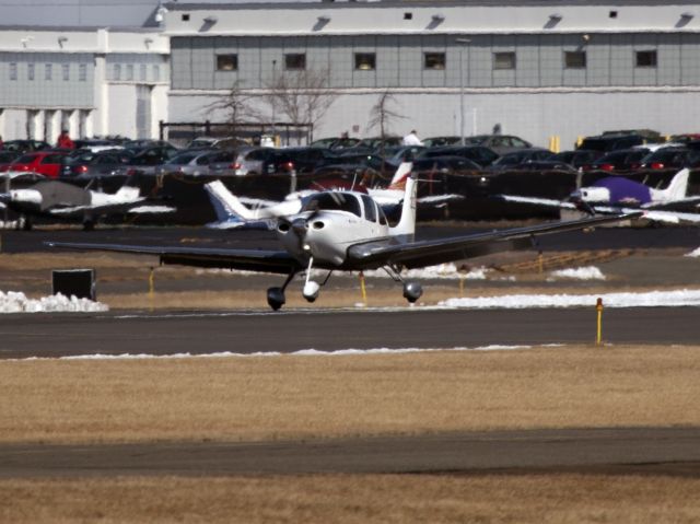 Cirrus SR-22 (N3442T) - Perfect landing on Danbury's challenging runway 26.