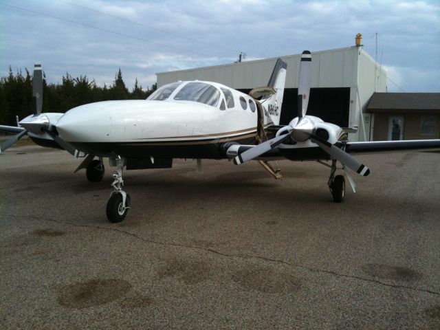 Cessna 421 (N861HC) - Just returned from KDWH