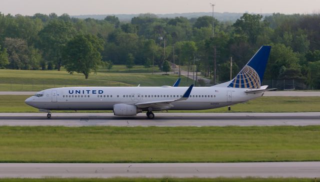 Boeing 737-900 (N31412) - A rare visit of the -900 to Port Columbus.