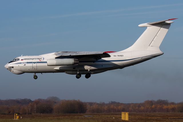 Ilyushin Il-76 (RA-76483)