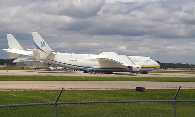 Antonov An-225 Mriya (UR-82060) - 7/1/2014 An-225 at Minneapolis/St Paul International airport. Photo taken with a Samsung mini-S3 cellphone.