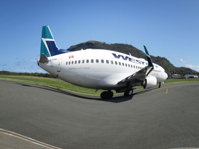 Boeing 737-700 (C-GGWJ)