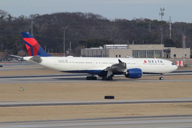 Airbus A330-900 (N423DX)