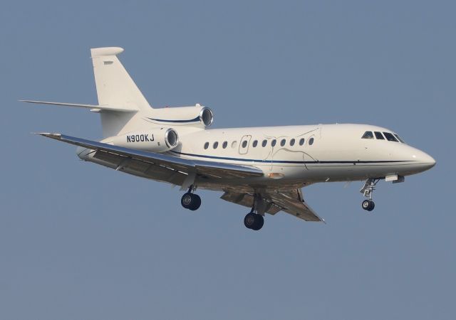 Dassault Falcon 900 (N900KJ)