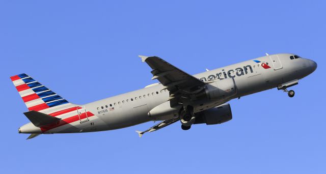 Airbus A320 (N111US) - American Airbus N111US seen departing Aruba