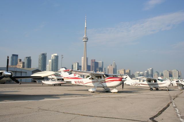 Cessna Skylane (N1184U) - Toronto City Island Airport August 08