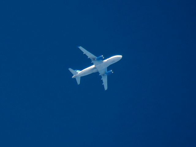 Airbus A319 (N878UA)