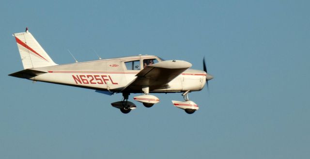 Piper Cherokee (N625FL) - On short final is this 1971 Piper Cherokee PA-28-140 from the Spring of 2022.