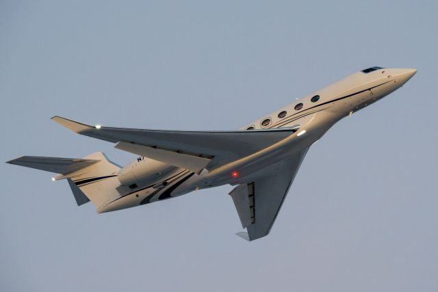 GULFSTREAM AEROSPACE G-7 Gulfstream G600 (N76PW)