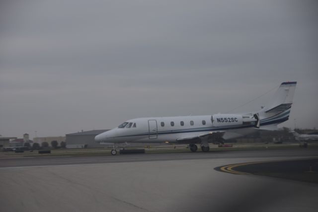 Cessna Citation V (N552SC) - Landing rollout on 30L @ KHOU