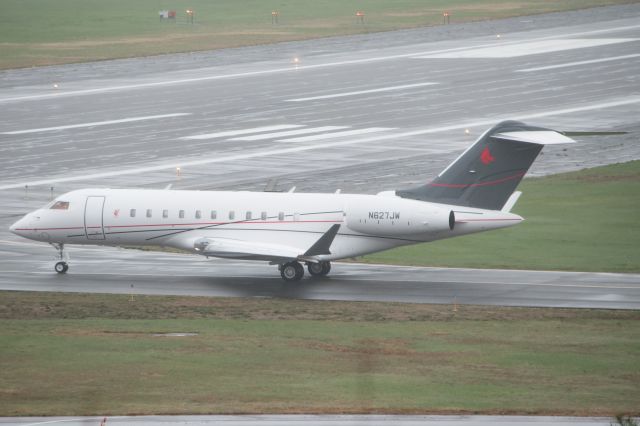 Bombardier Global 5000 (N627JW) - This jet is owned by John W Henry II, the owner of the Boston Globe, Red Sox and Liverpool Football Club.