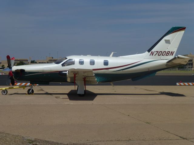 Grumman G-40 Avenger (N700BN)