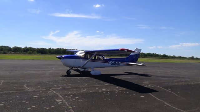 Cessna Skyhawk (F-GMAM)