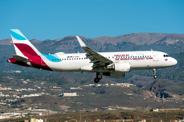 Airbus A320 (D-AIZS)