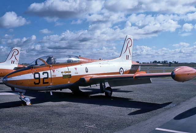 A7092 — - AUSTRALIA - AIR FORCE - COMMONWEALTH CA-30 (MB-326H) - REG : A7-092 (CN CA30-92) - BROKEN HILL NSW. AUSTRALIA - YBHI (24/4/1983)