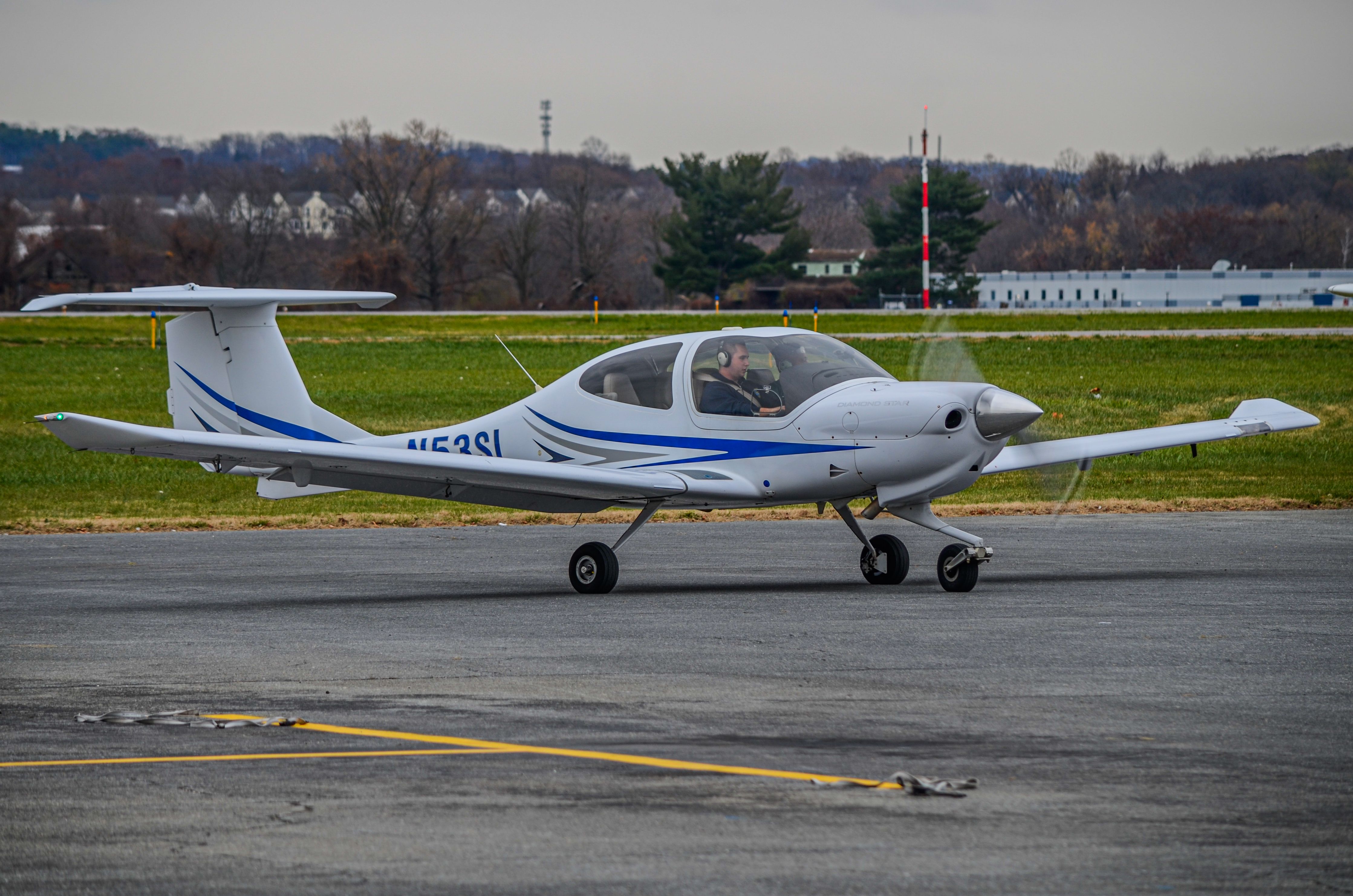 Diamond Star (N53SL)
