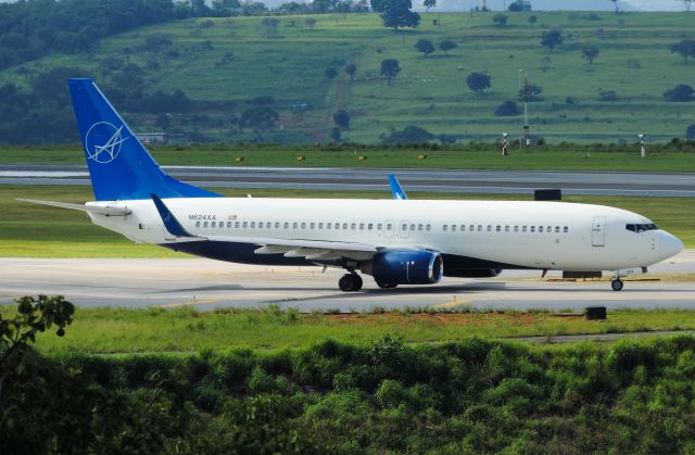 Boeing 737-800 (N624XA)