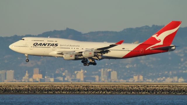 Boeing 747-400 (VH-OJT)