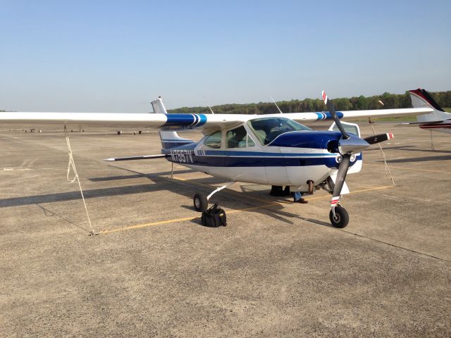 Cessna 177RG Cardinal RG (N7557V)