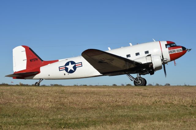 Douglas DC-3 (N737H) - November 30th, 2016