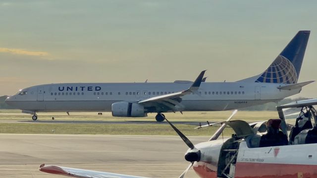 Boeing 737-900 (N36444) - Taken on November 2, 2023br /br /UA2545 from IAH