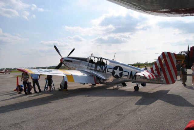 North American P-51 Mustang (N251MX)