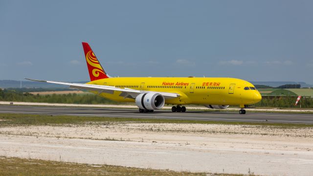 Boeing 787-8 (B-7302)