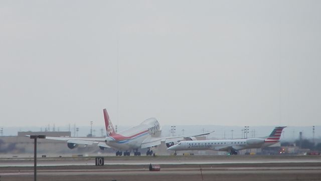 BOEING 747-8 (LX-VCB)