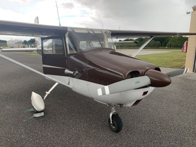 Cessna Skyhawk (N6713A)