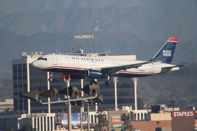 Airbus A320 (N649AW)