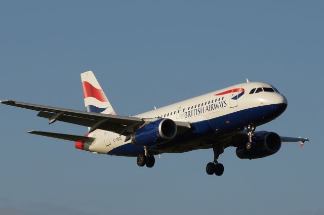 Airbus A319 (G-DBCE)