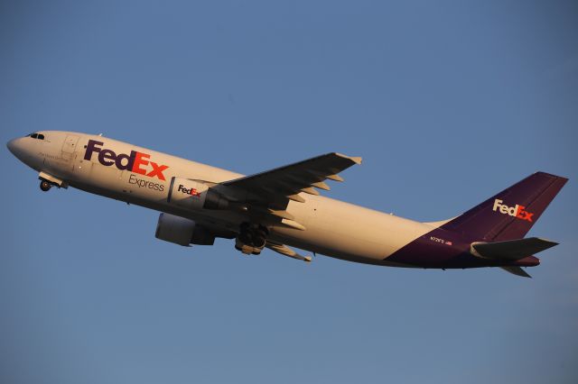 Airbus A300F4-600 (N721FD)