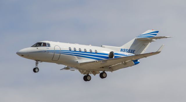 Hawker 800 (N955SE)