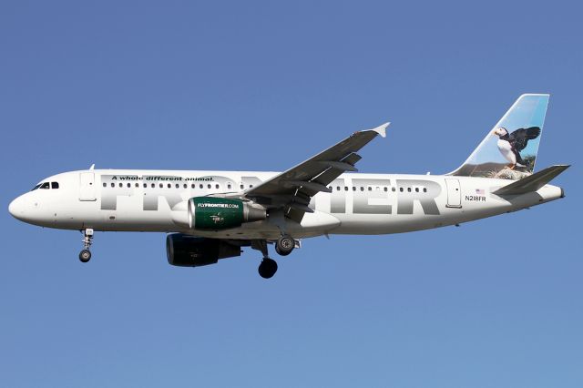 Airbus A320 (N218FR)