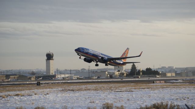 Boeing 737-800 (N814SY)