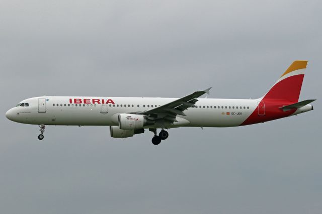 Airbus A321 (EC-JDR)