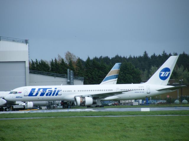Boeing 757-200 (EI-ETS) - EI-ETS EX G-STRY OF ASTRAEUS