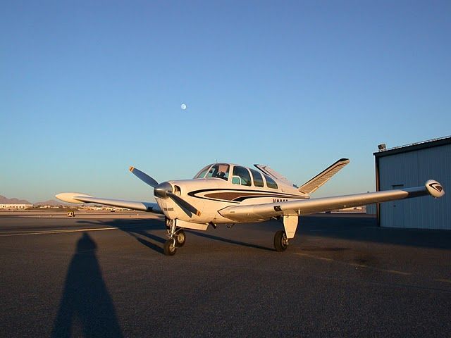 Beechcraft Super King Air 350 (N303R)