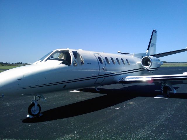 Cessna Citation II (N32TK) - New paint job, shiny!